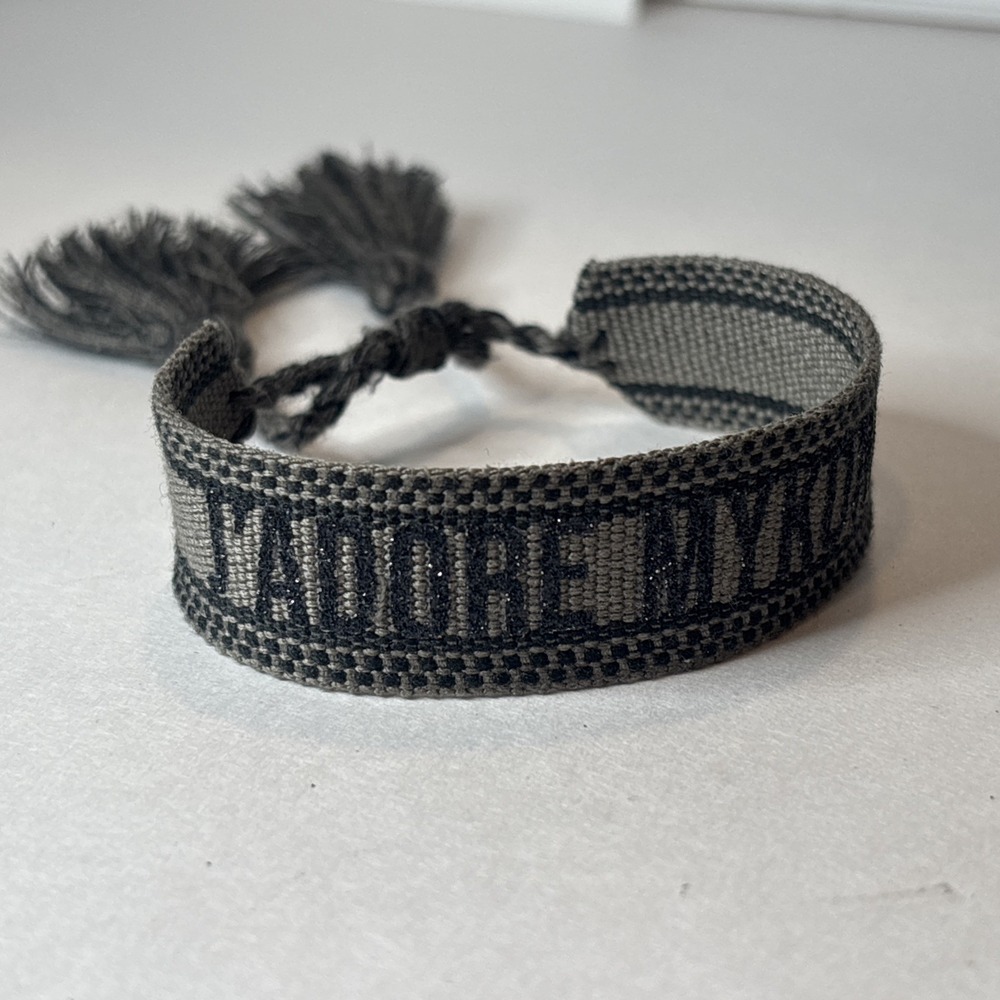 J'adore Mykonos Woven Friendship Bracelet Gray Silver Glitter Tassel Boho